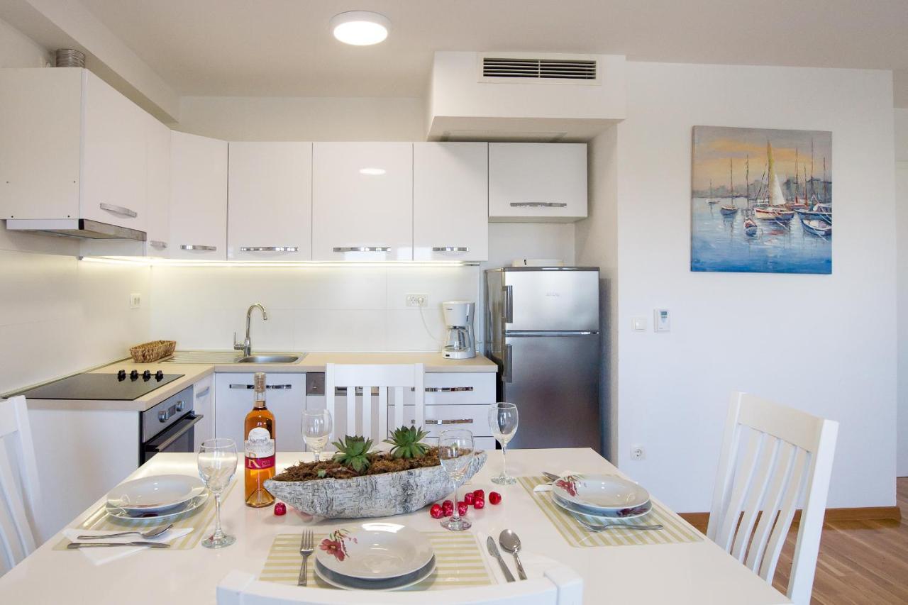 Apartments Mattea Makarska Exterior foto