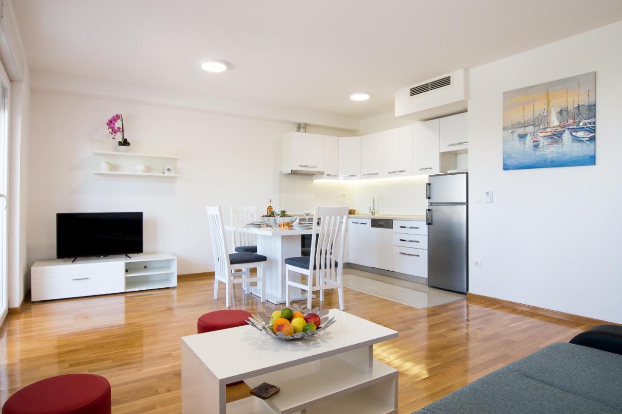 Apartments Mattea Makarska Exterior foto