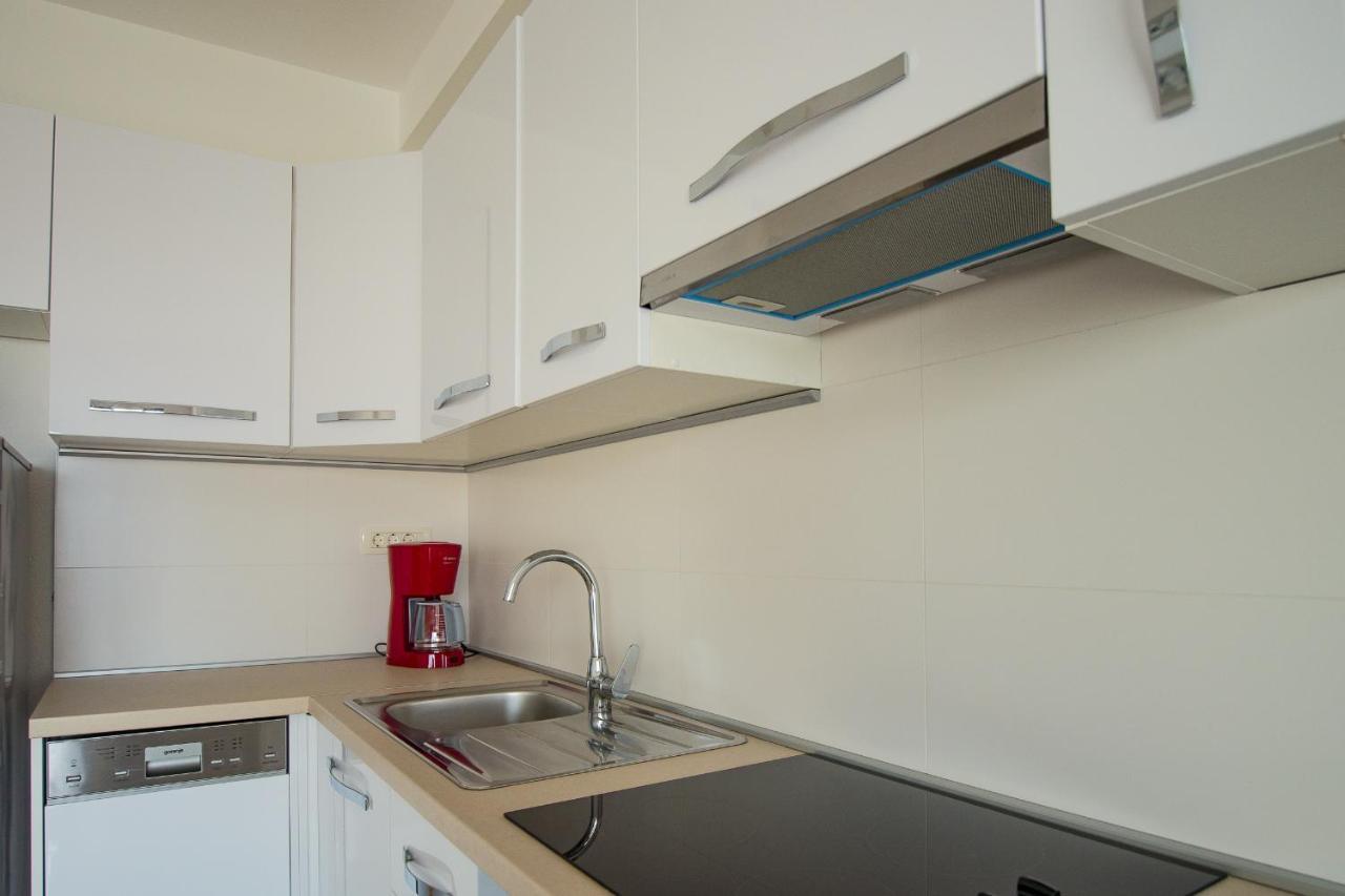 Apartments Mattea Makarska Exterior foto